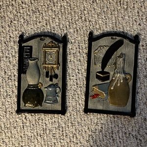 VINTAGE WALL PLAQUES